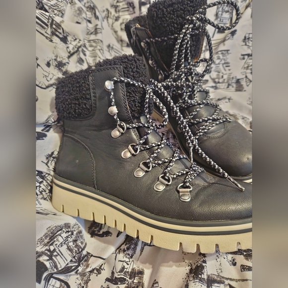 SUSINA Waterproof Sherpa lined Snow boots sz5.5 - Picture 5 of 16